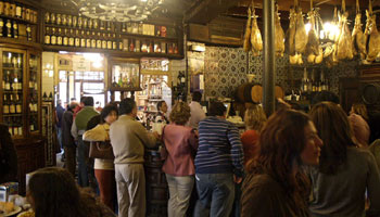 El Rinconcillo, il bar pi antico di Siviglia, del 1670!