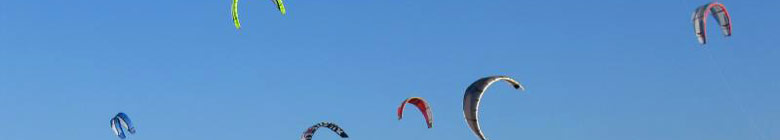 Tarifa: windsurfen en kitesurfen, Costa de la Luz - Andalusië, Spanje.