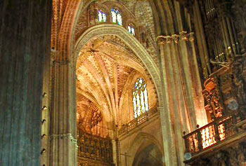 L'interiore della Cattedrale di Siviglia, Spagna