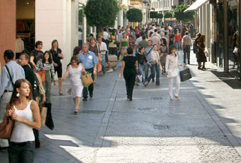 Der Fußgängerzonen Tetuan im Zentrum Sevillas